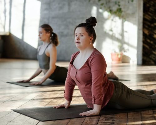 photo-of-women-exercising-together-4057334-1024x683